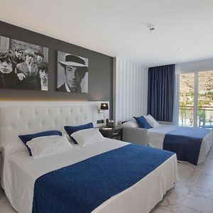Twin Room Sofa Bed Balcony Mountain View